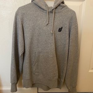Uniqlo gray hoodie